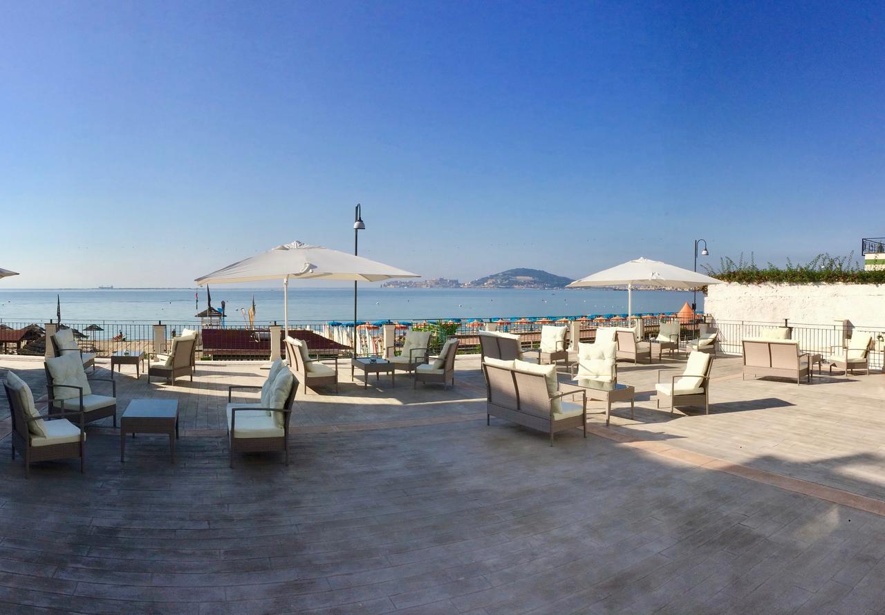 Klaton Beach Hotel Formia Buitenkant foto