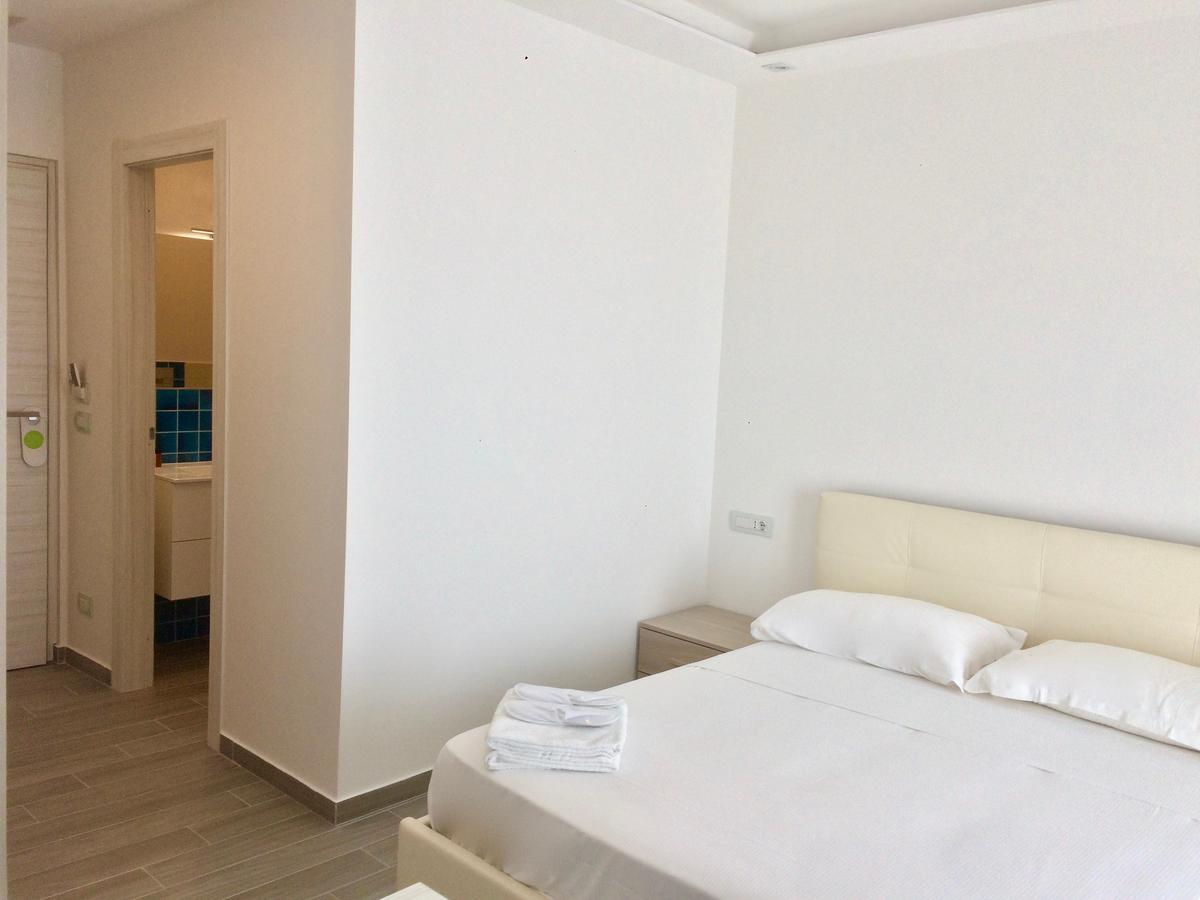 Klaton Beach Hotel Formia Buitenkant foto