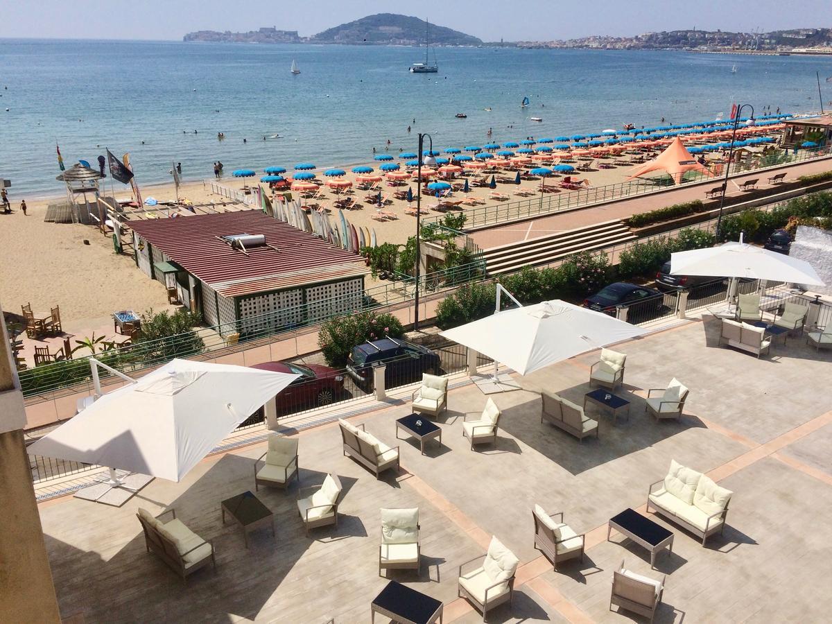 Klaton Beach Hotel Formia Buitenkant foto
