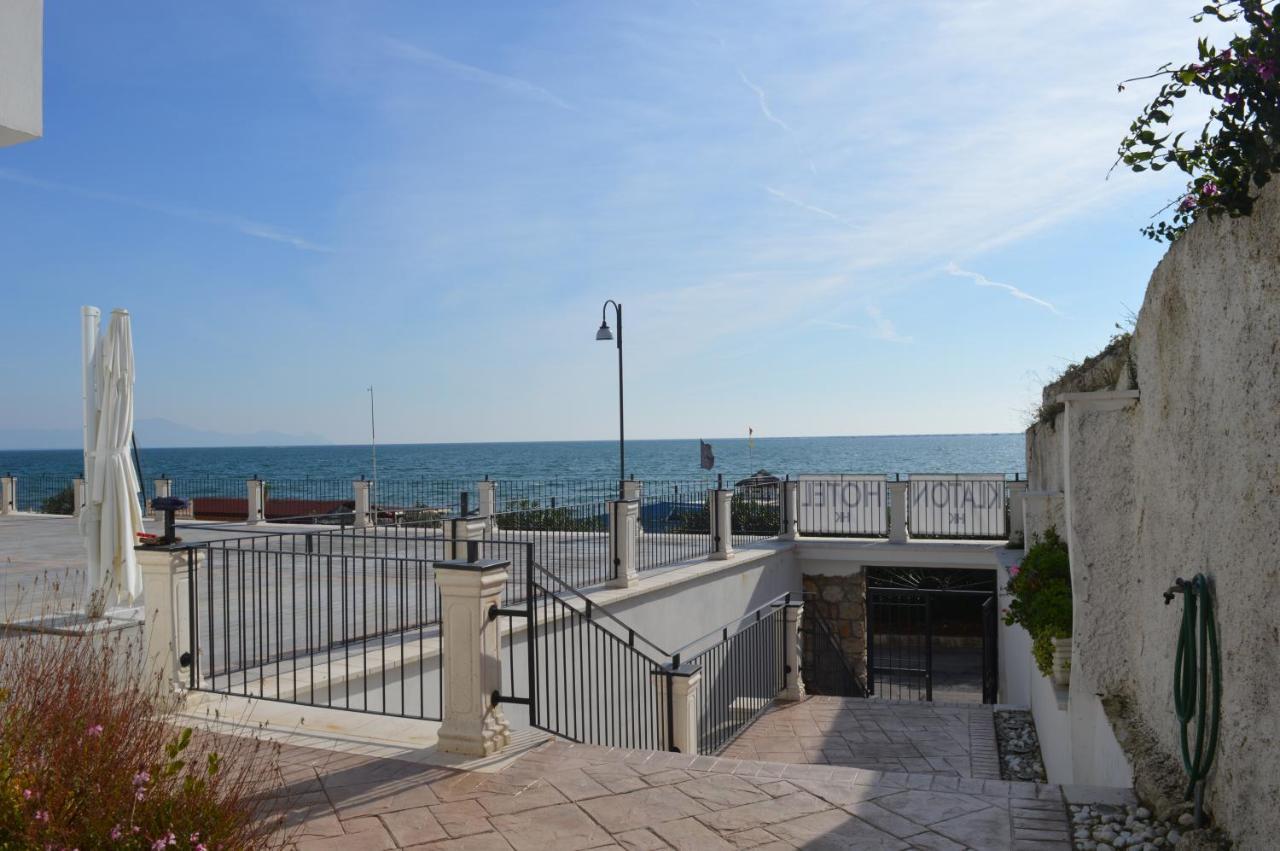 Klaton Beach Hotel Formia Buitenkant foto